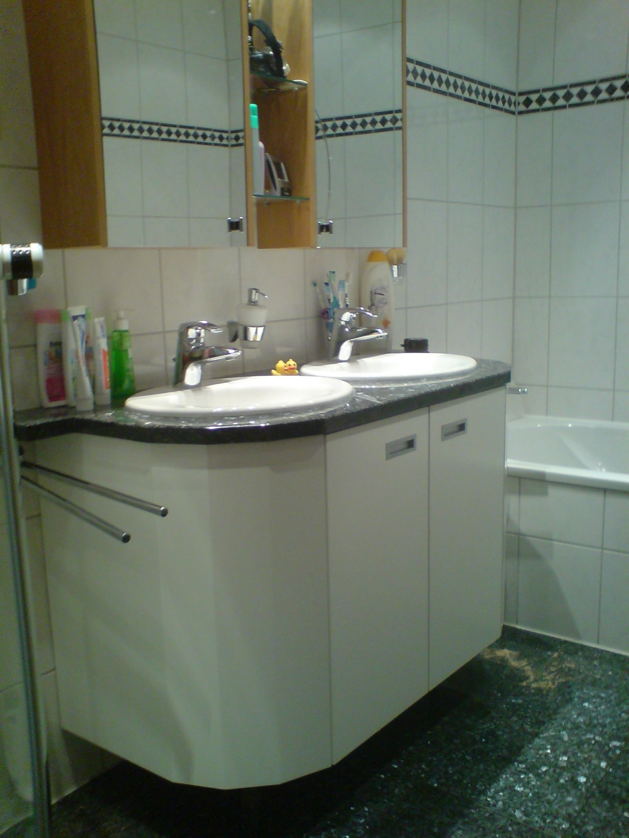 Badezimmer Schrank waschtisch Weißlack, Badmöbel nach Maß, Tischlerei Giefer Brühl