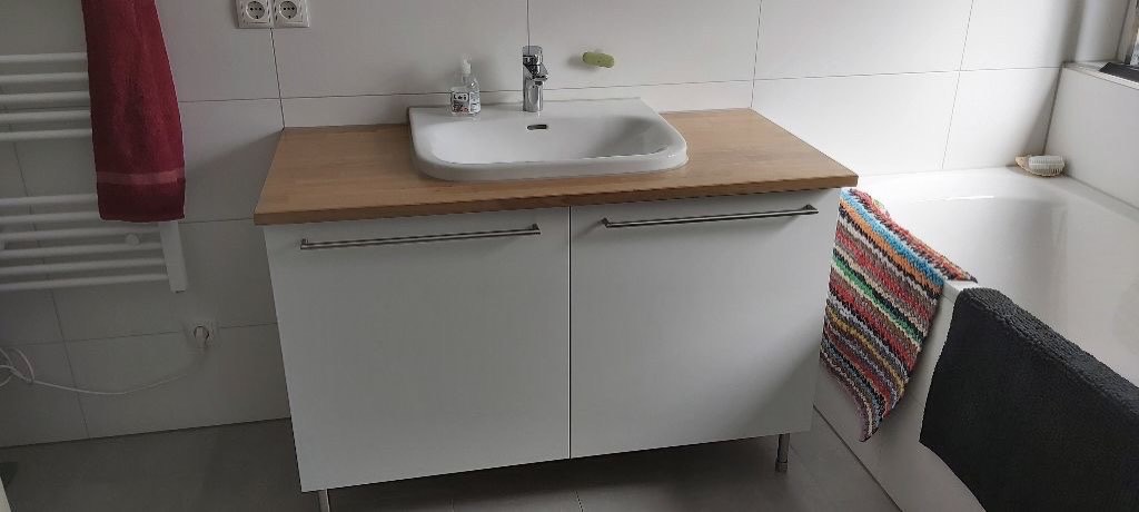 Waschtischunterschrank Türen eiche Weißlack, Badmöbel nach Maß, Tischlerei Giefer Brühl