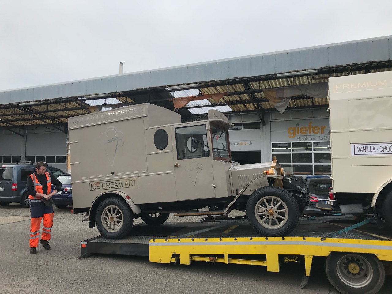 Freizeitpark verkaufswagen innenausbau, Fahrzeug- & Yacht-Innenausbau, Tischlerei Giefer Brühl