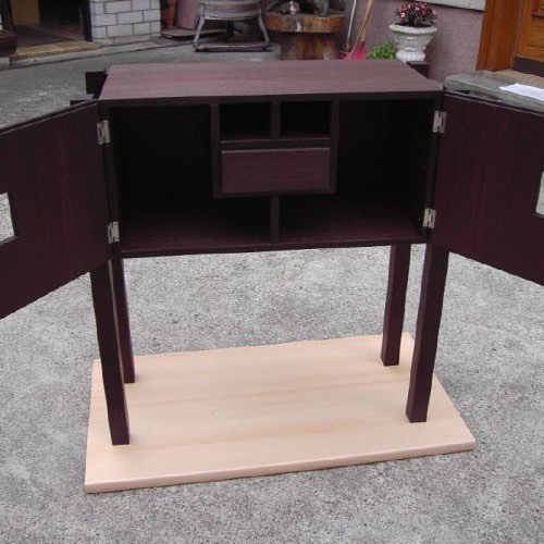 Gesellenstück Beistellkommode in Wenge von Anna Helbach (geb. Wilczek), Bild 2