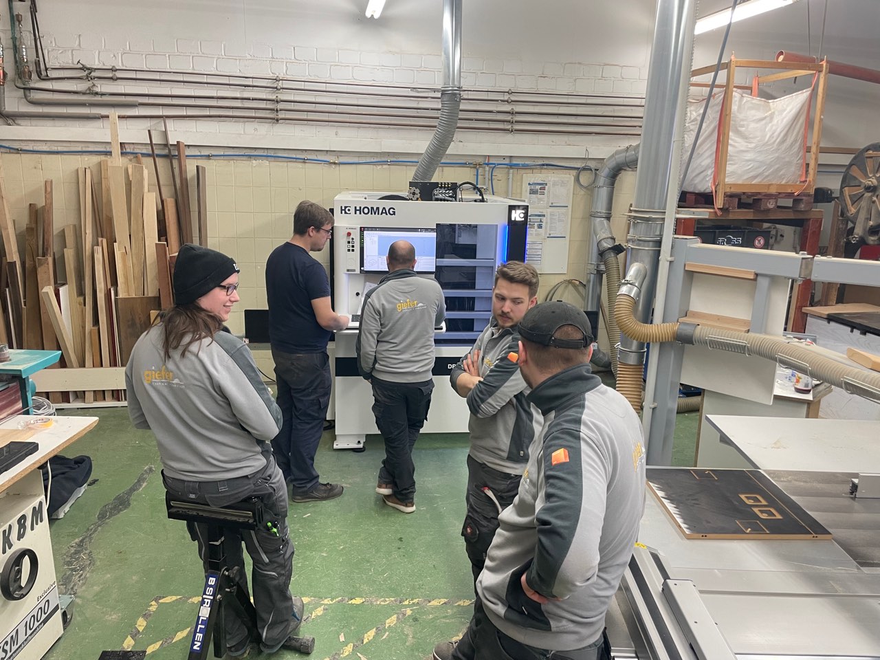 Das digitale Zeitalter: CNC-Bearbeitungszentrum HOMAG DRILLTEQ V-200, Bild 4