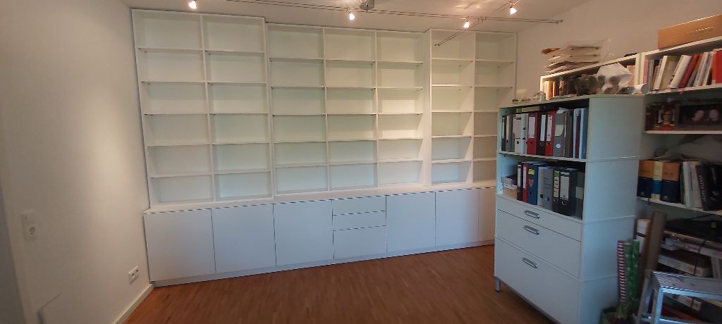 Bücherregal Weißlack tipon, Schrankwände & Einbauschränke, Tischlerei Giefer Brühl
