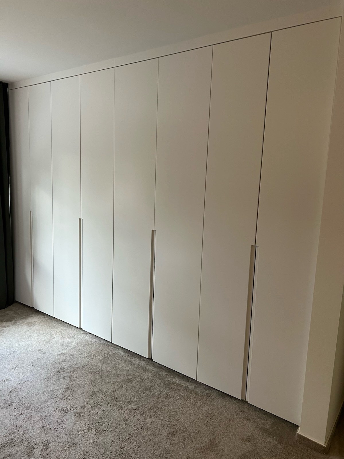 Schrankwand Weißlack griffmulden, Schrankwände & Einbauschränke, Tischlerei Giefer Brühl